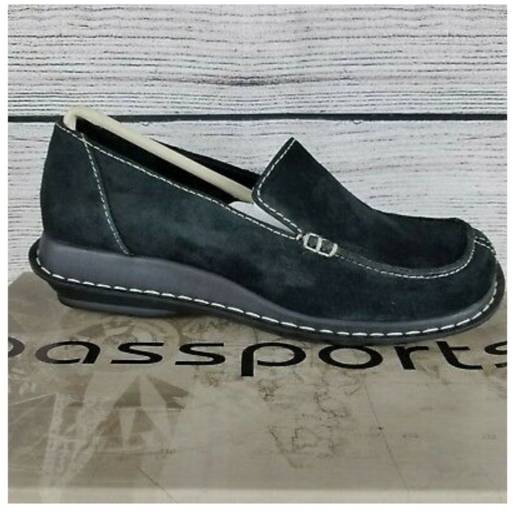 Passports Suede Leather Loafers - Picture 3 of 8
